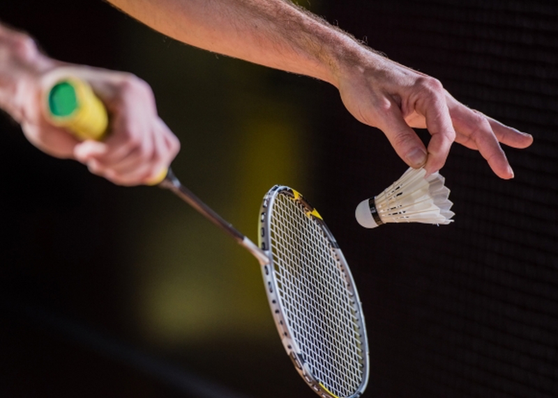 Two Column Badminton Serve