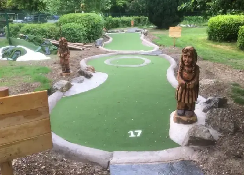 Adventure golf hole