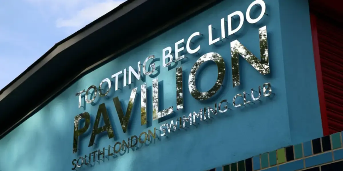 Tooting Bec Lido external signage