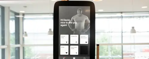 EGYM screen greeting Customer