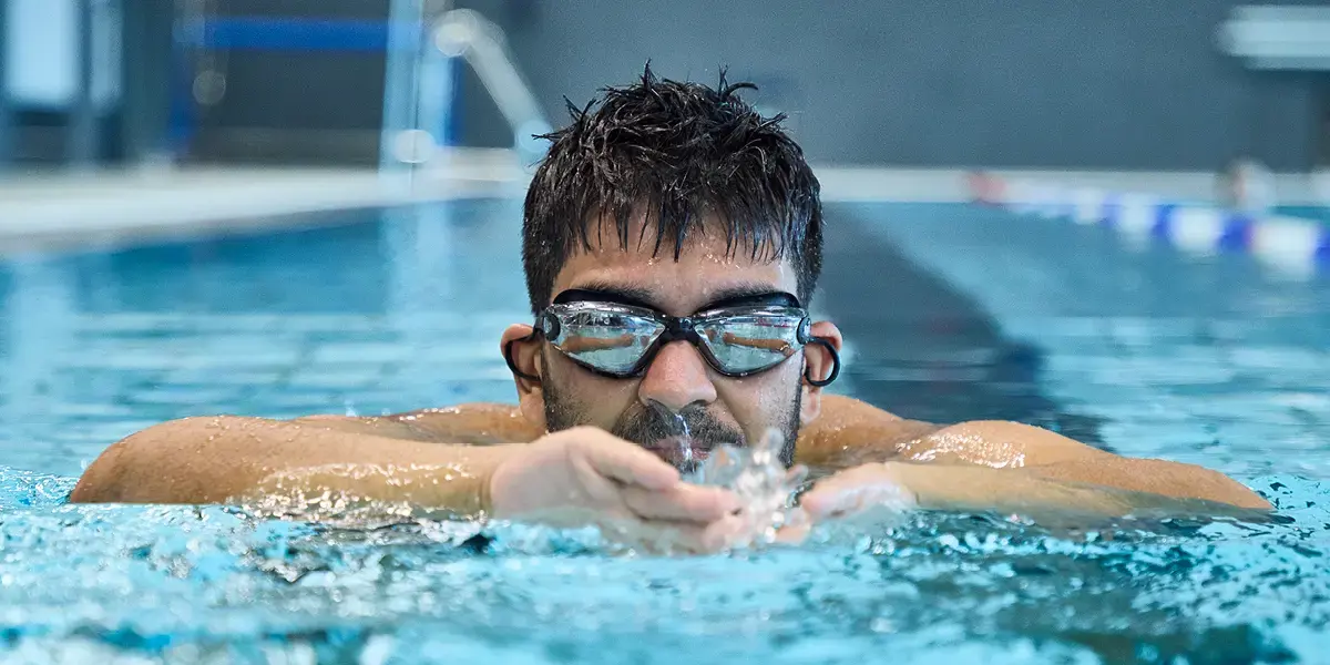 Places Leisure Man Swimming In Pool With Goggles 1200X600