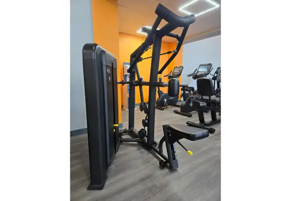 Seated row machine at The Pavilions in the Park