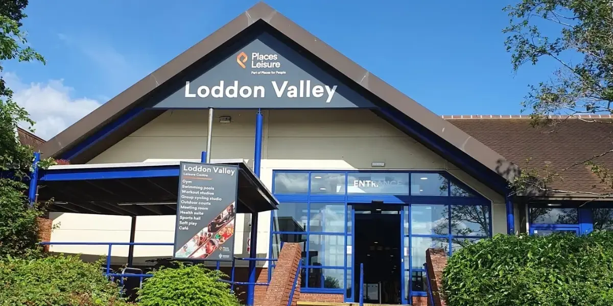Exterior view of Loddon Valley Leisure Centre